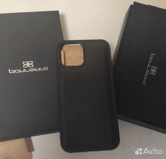 Чехол на iPhone 12