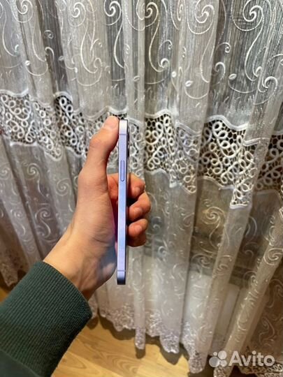 iPhone 12, 64 ГБ