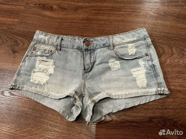 Шорты джинсовые pull&bear 32