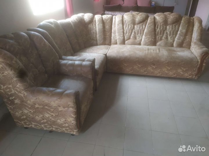 Угловой диван бу