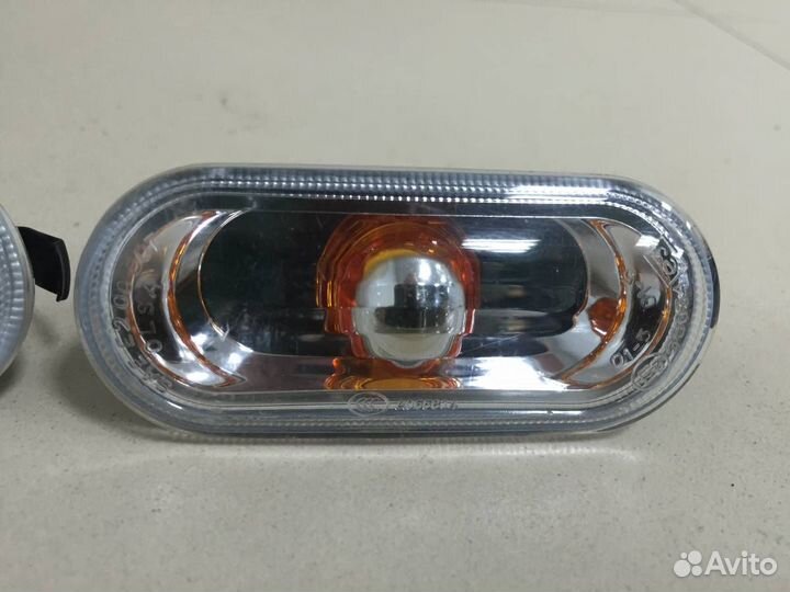 Повторитель на крыло Volkswagen Polo Sed RUS 2011