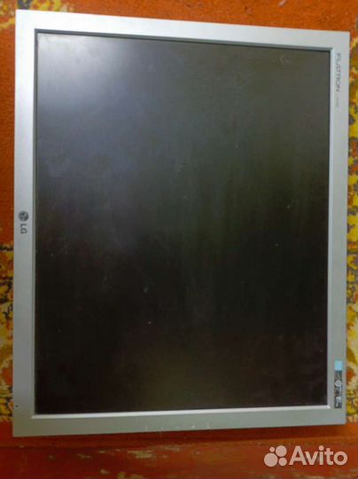 Монитор LG flatron