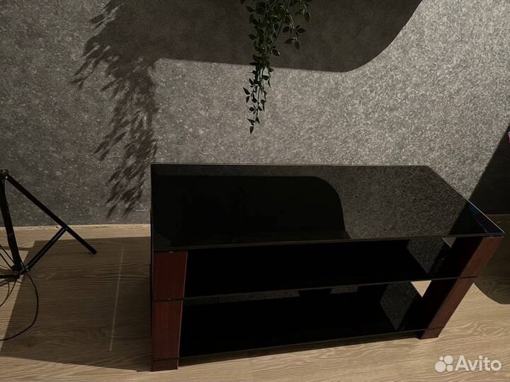 Журнальный столик