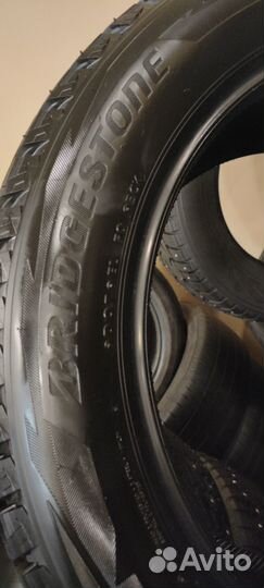 Bridgestone Blizzak DM-V2 235/55 R19 105T