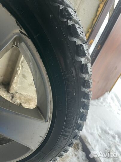 Goodyear Ultragrip Ice Arctic 225/45 R17