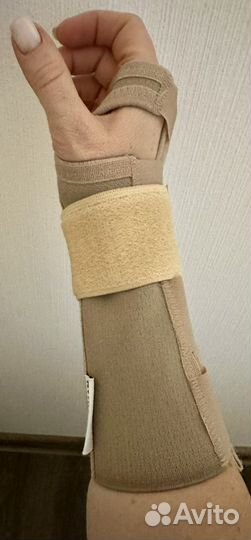 Ортез на лучезястный сустав правый orliman M