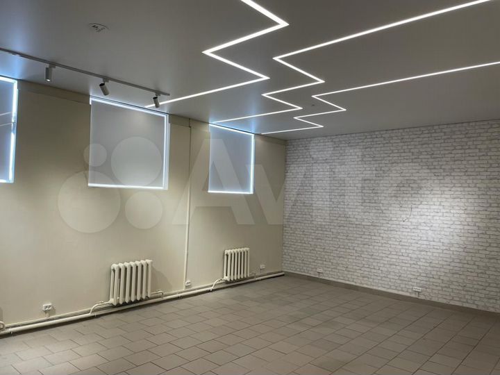 Свободного назначения, 270 м²