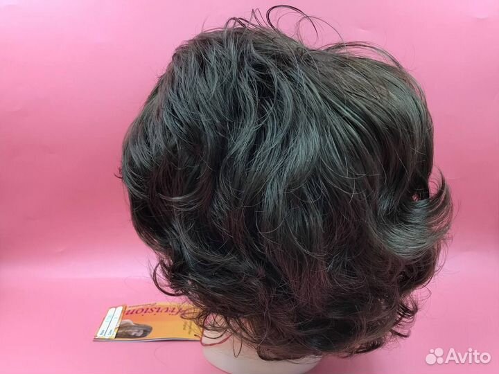 36340 Парик из каштановых синтетических волос Stro