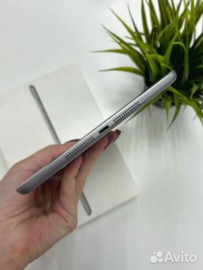 iPad Mini 3 64Gb Space Gray. Wi-Fi + LTE