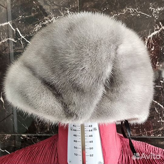 Шапка женская голубая норка в идеальном состоянии