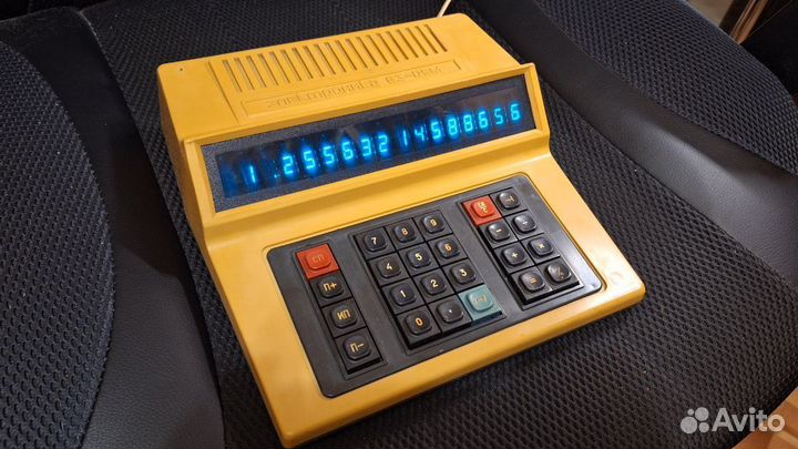 Советский калькулятор Электроника Б3-05М