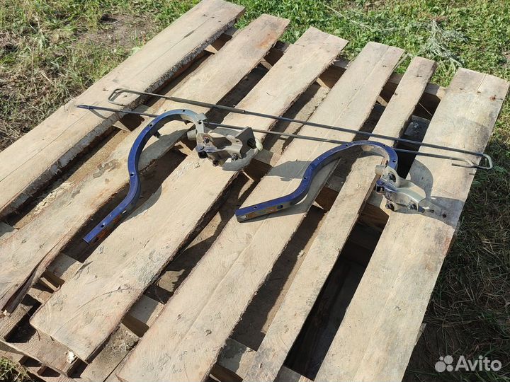 Киа Авелла петли багажника