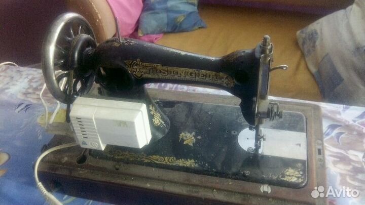 Швейная машинка Сингер