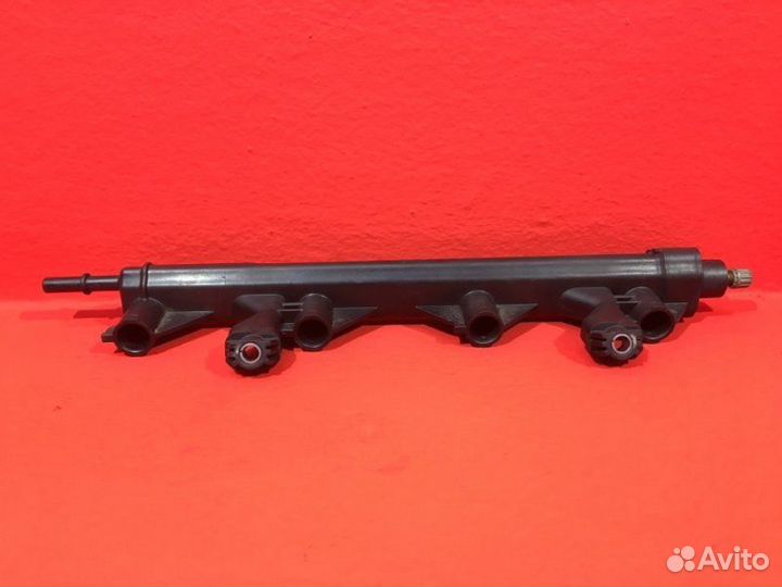 Топливная рампа Citroen C3 Picasso 1 EP3 (8FS) 1.4