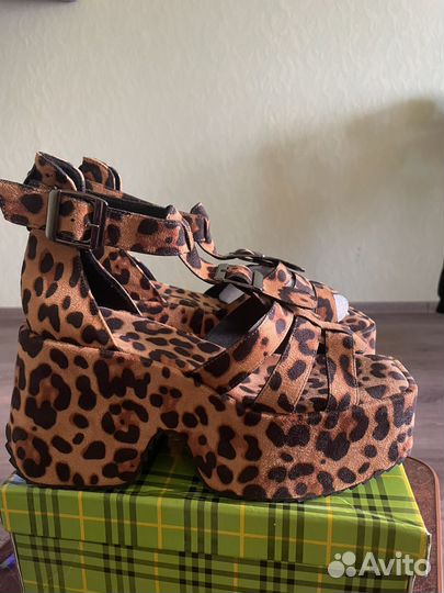 Босоножки женские 38 размер