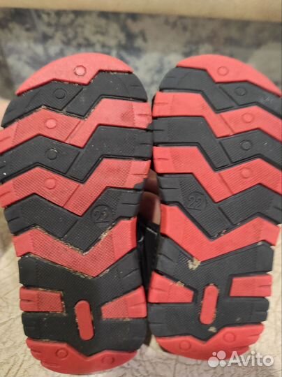 Сандали на мальчика 22