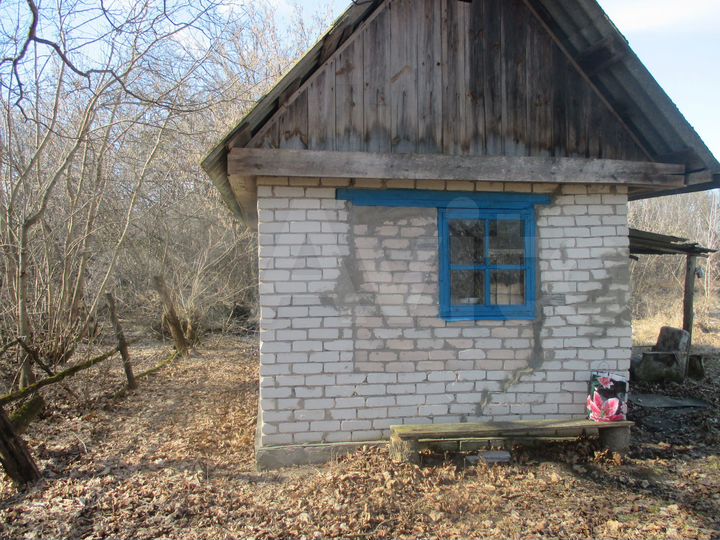 Дача 17,8 м² на участке 10 сот.