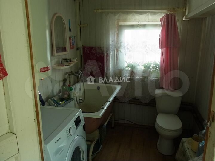 Дом 195,5 м² на участке 13,8 сот.