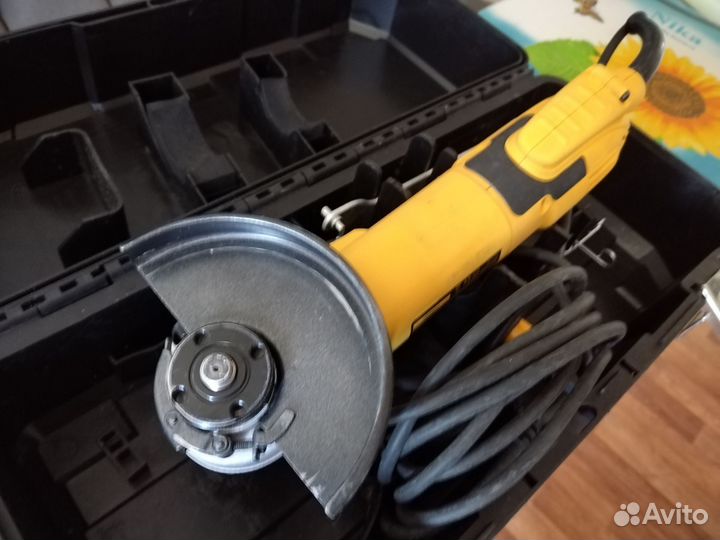 Ушм болгарка dewalt