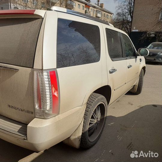 Cadillac Escalade 6.2 AT, 2011, 242 832 км