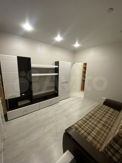 1-к. квартира, 32 м², 1/9 эт.