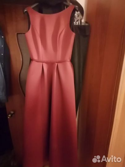 Вечернее платье