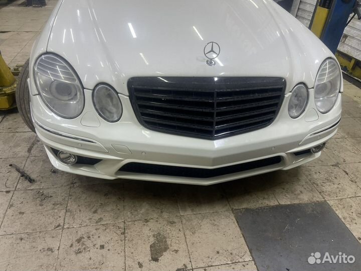 Бампер W211 амг