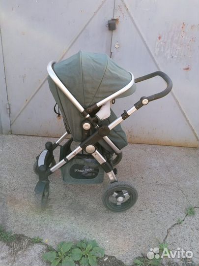 Прогулочная коляска