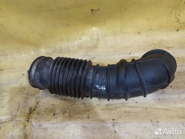 Патрубок воздушного фильтра Cadillac SRX 2003-2009