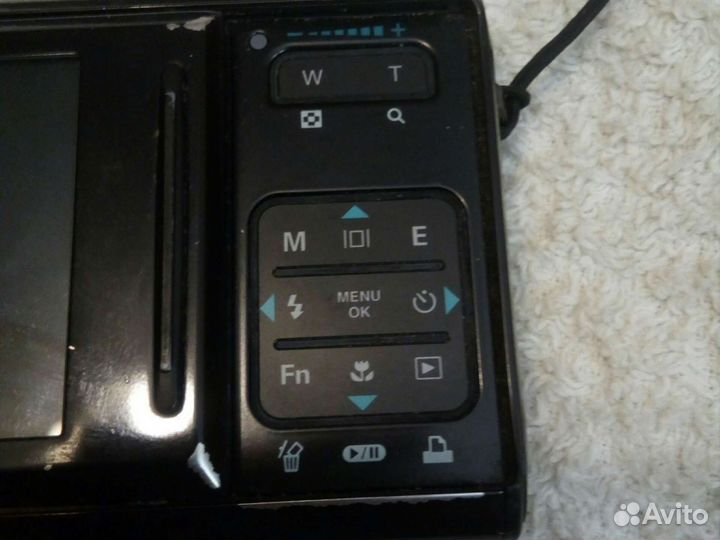 Компактный фотоаппарат Samsung i70 / Landiao i70