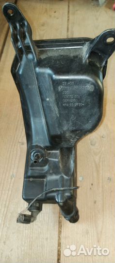 Расширительный бачок BMW 3 e90/91 дорест 2008