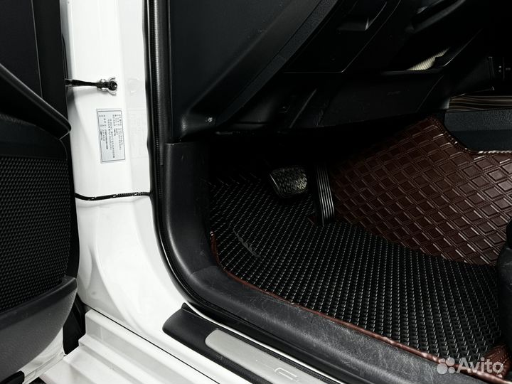 Автомобильные коврики premium