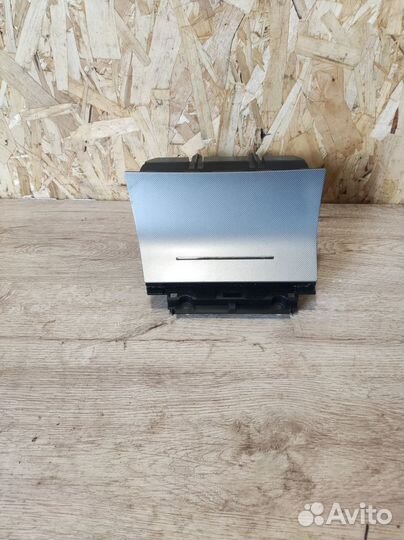 Бардачок Skoda Octavia A5