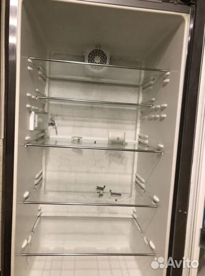 Холодильник Liebherr только полки