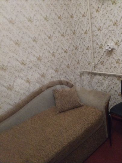Комната 14 м² в 4-к., 1/1 эт.