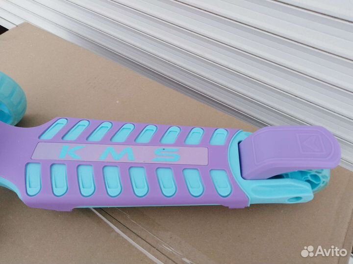 Новый 3-х колесный самокат KMS crazy