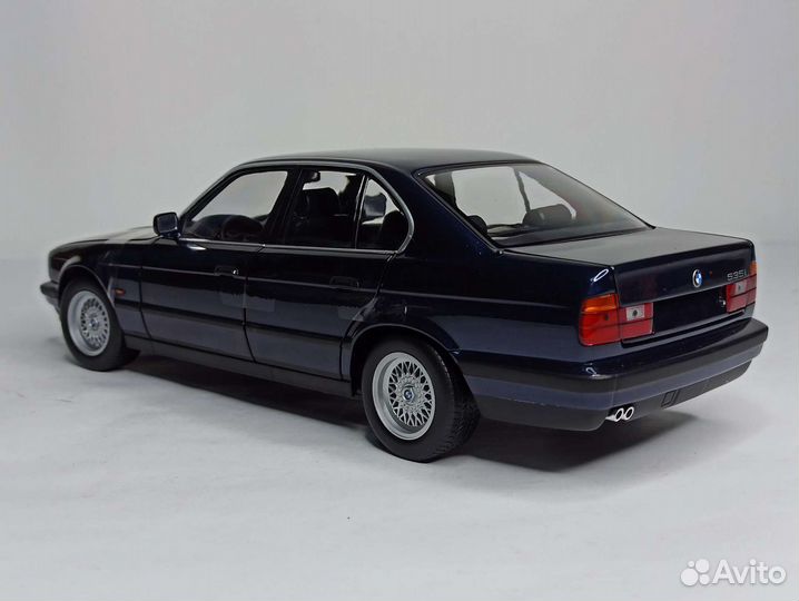 Bmw 535i E34 1988 Blue Minichamps 1:18