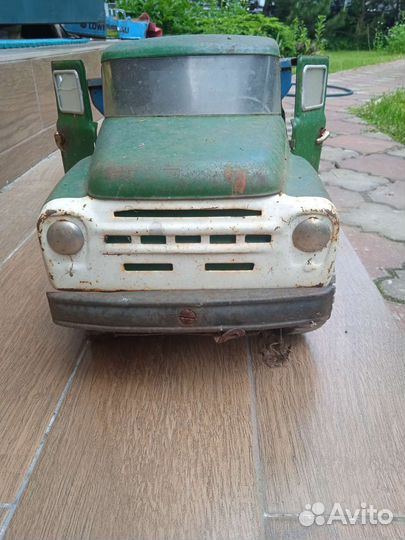 Модель автомобиля ЗИЛ Игрушка СССР