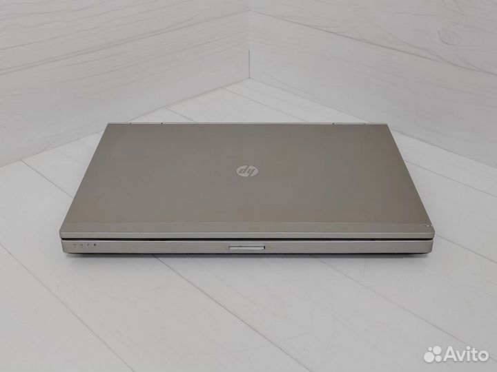 HP EliteBook 8gb HD14