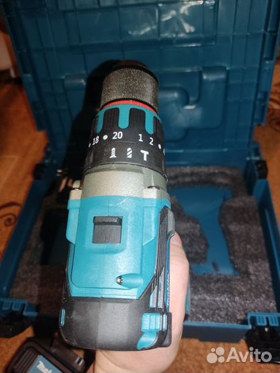 Шуруповерт Makita 13 мм с 2 АКБ, зарядкой и кейсом Makpac