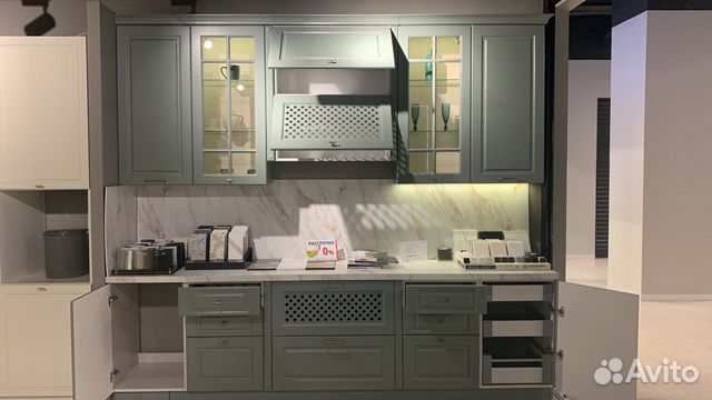 Кухонный гарнитур выставочный образец премиум купить в Коммунарке ...