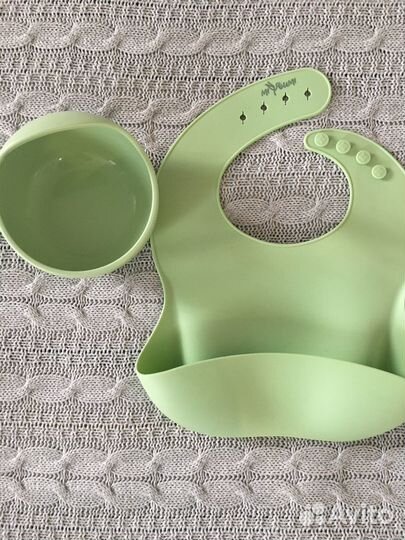 Нагрудник и тарелочка силиконовые