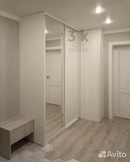 Угловой шкаф-купе в спальню