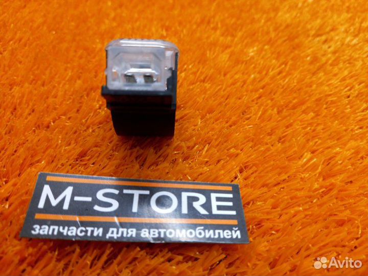 Плафон освещения Audi A4 B8/8K cabb 2008