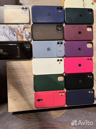 Чехлы на телефон iPhone 11