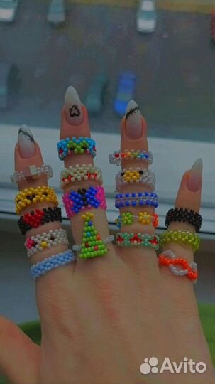 Украшения из бисера на заказ