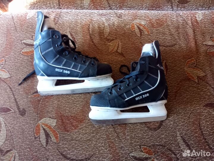 Коньки хоккейные 34 размер