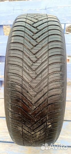 Hankook Kinergy 4S H740