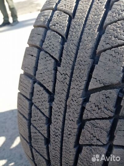 Triangle TR777 255/45 R17