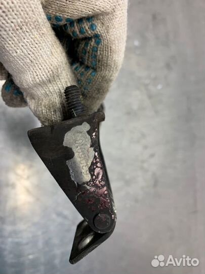 Петля двери багажника Chery Indis DB SQR473F 2012